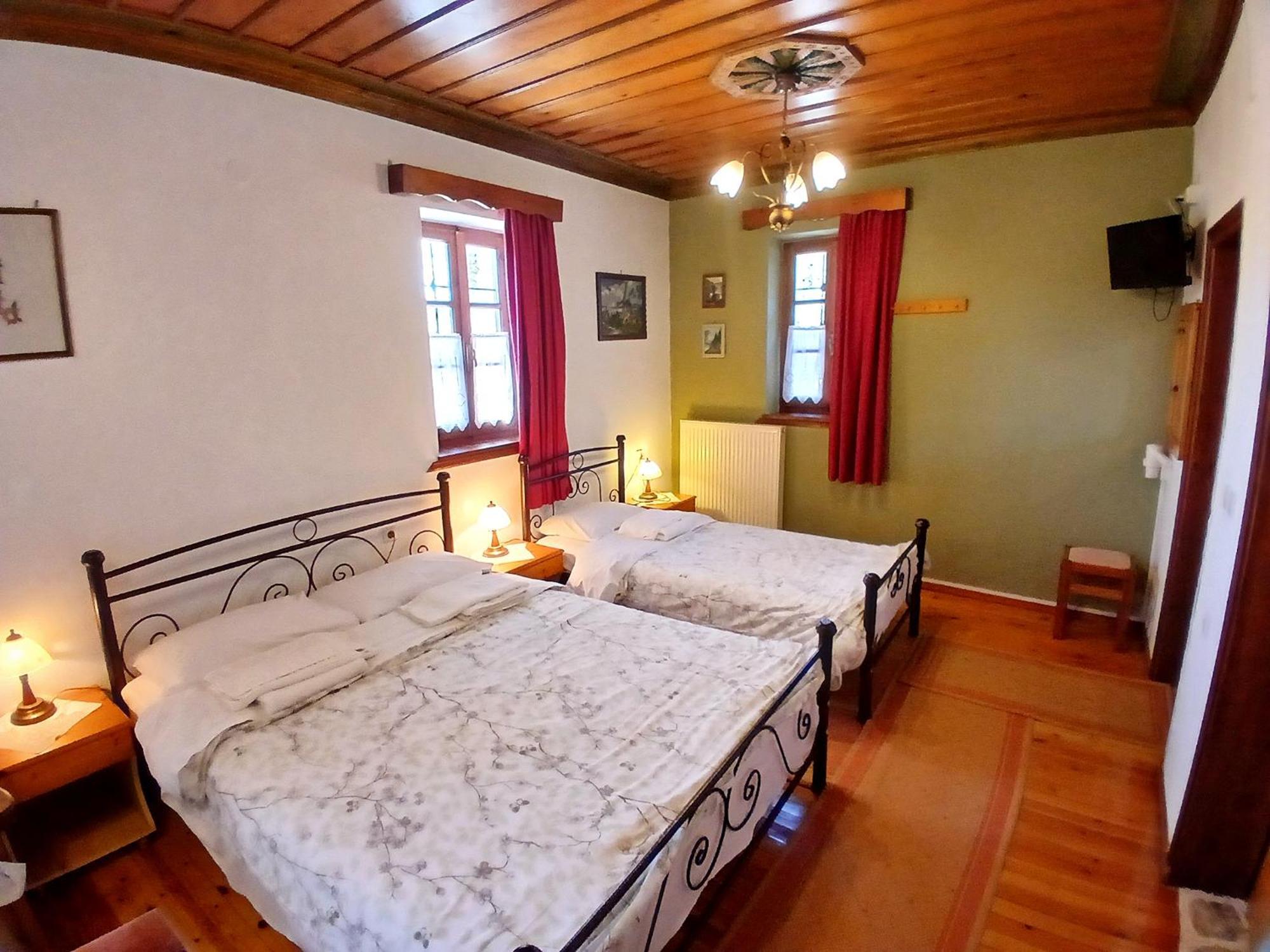 Aloni Guesthouse Áno Pediná Eksteriør billede